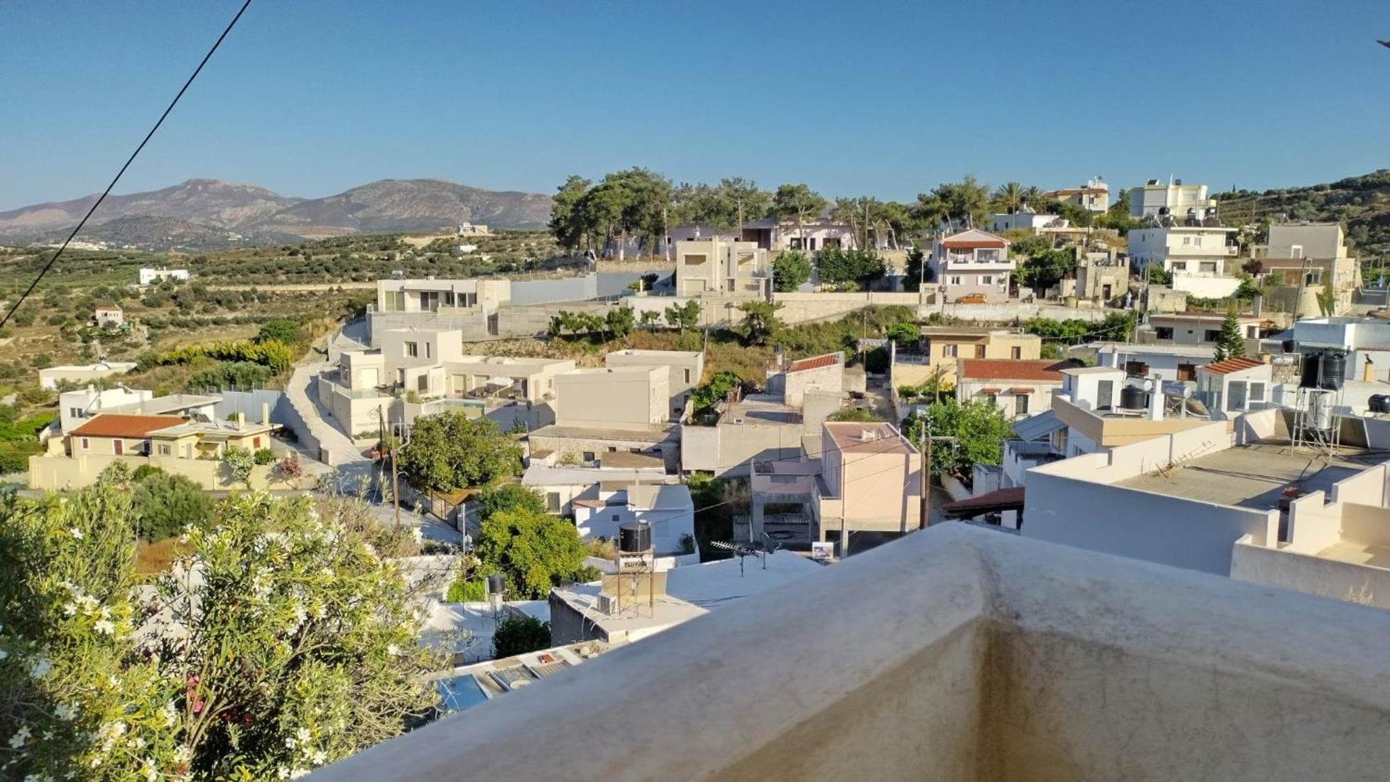 Malvazia Residence Kamilari Exterior photo